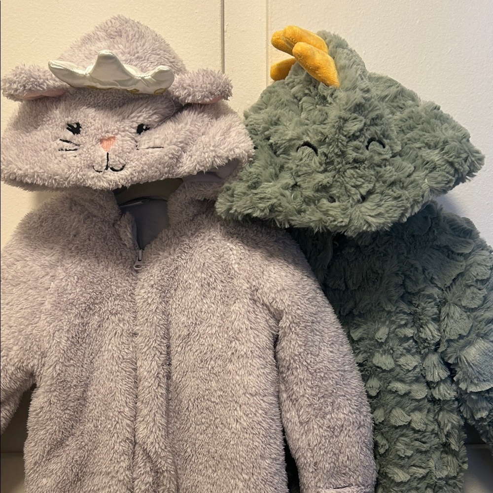 Koala Kids outerwear onesie/jumpsuit
Selling as a pair. NWOT.